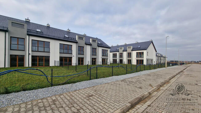 Dom szereg środkowy o pow.130,58m2 na działce 113,90m2, Kąty Wrocławskie