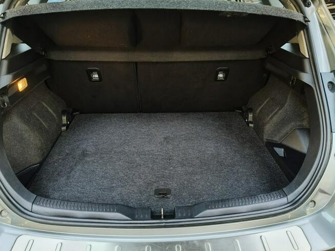 Toyota Auris 1.8 136KM Hybrid Kamera, Navigacja, Asyst. Pasa, Grzane Fotele