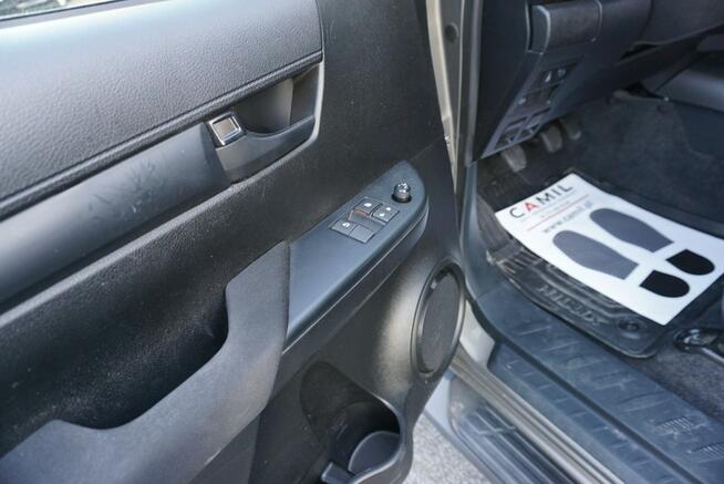 Toyota Hilux polski salon, niski przebieg