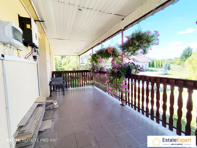 Przestronny dom z dużą działką