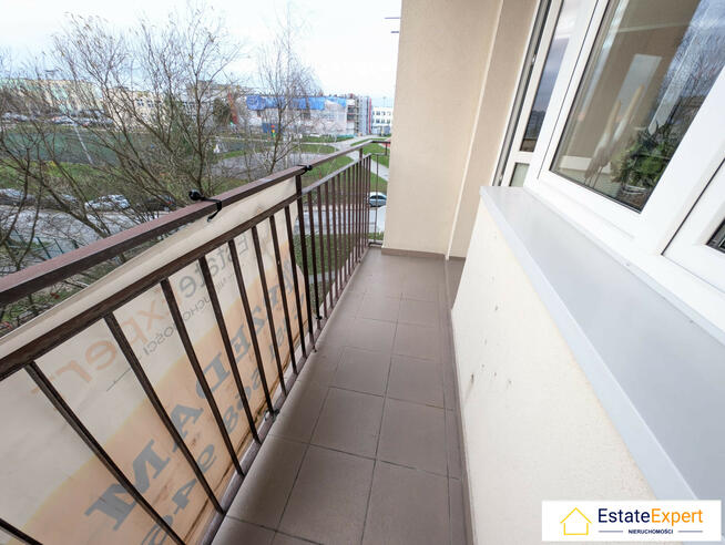 2 pokoje do zamieszkania z widna kuchnią i dużym balkonem bez piecyka!