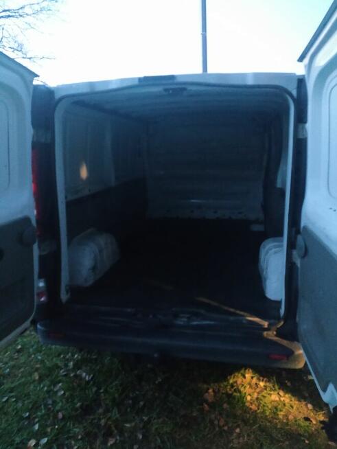 Sprzedam Opel Vivaro long