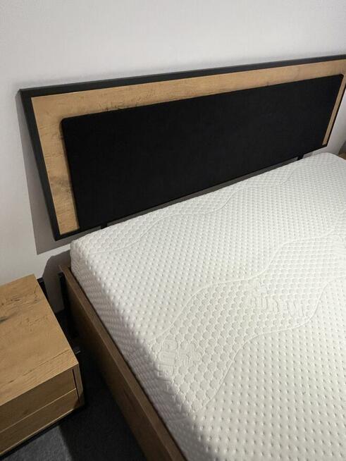 Zestaw: łóżko 160x200, 2x szafki nocne, toaletka…