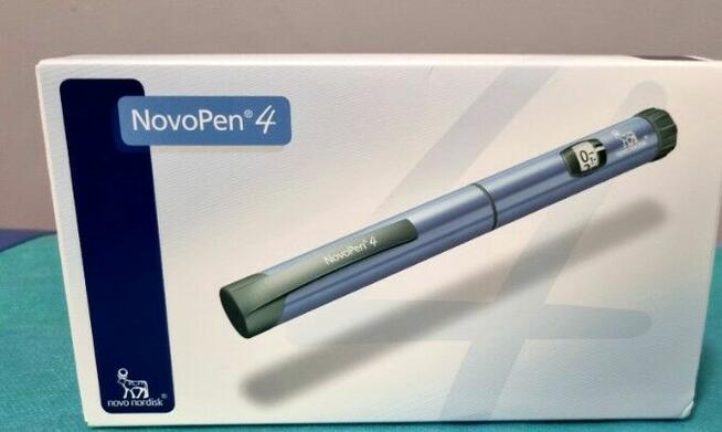 NovoPen 4 - wstrzykiwacz do insuliny - nowy / niebieski