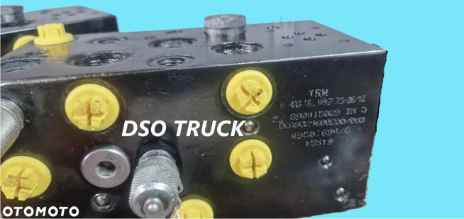 Blok Hydrauliczny Zaworów OSI SKRĘTNEJ Mercedes