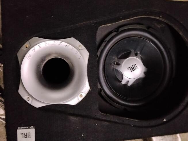 JBL Tuba Basowa.
