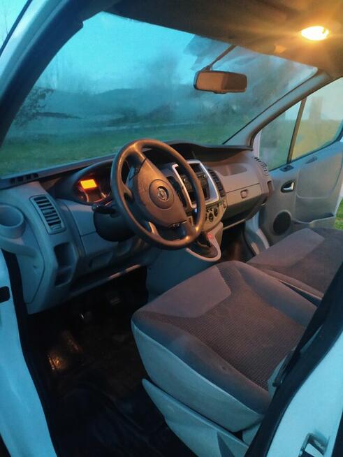 Sprzedam Opel Vivaro long