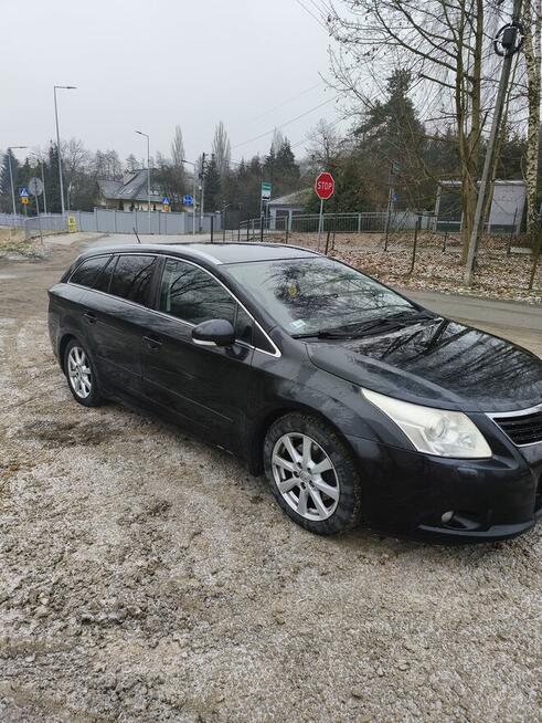 Toyota avensis 2.2