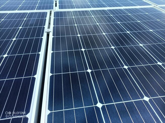 Mycie paneli fotowoltaicznych