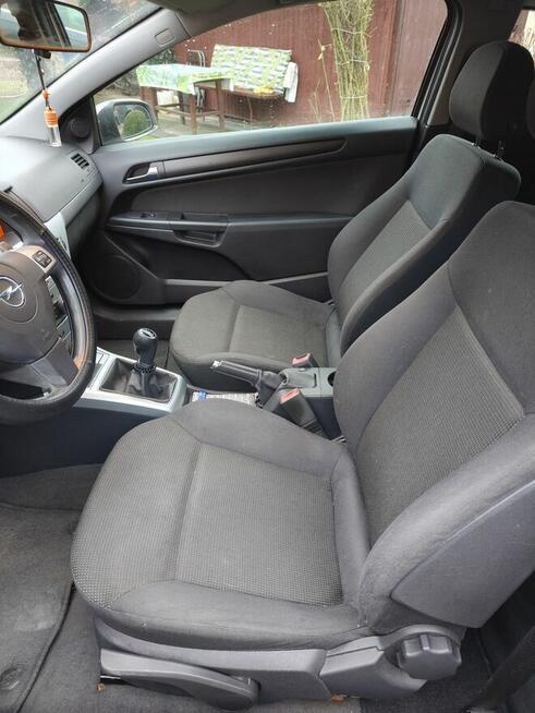 Opel Astra GTC 90KM benzyna 2009 r.