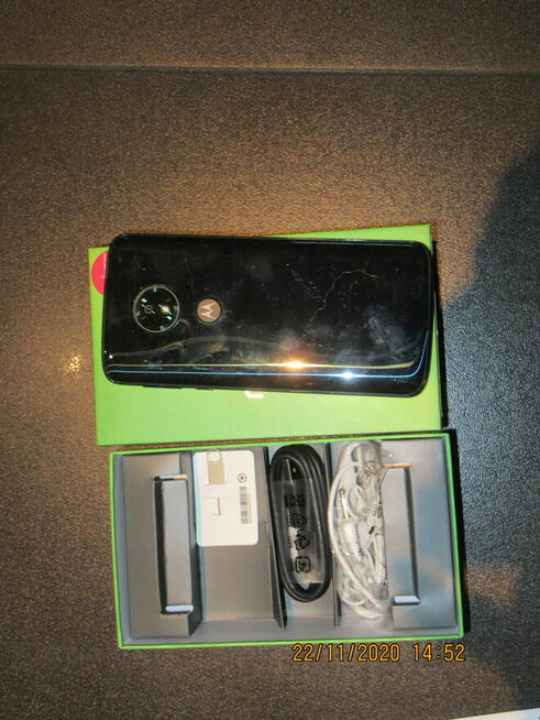 Telefon komórkowy Motorola G6 Play