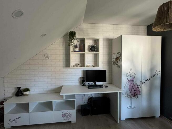 Meble do pokoju dziewczynki