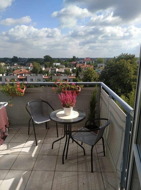 Wynajmę 2-pokojowe mieszkanie.Blisko metra, spokojna okolica