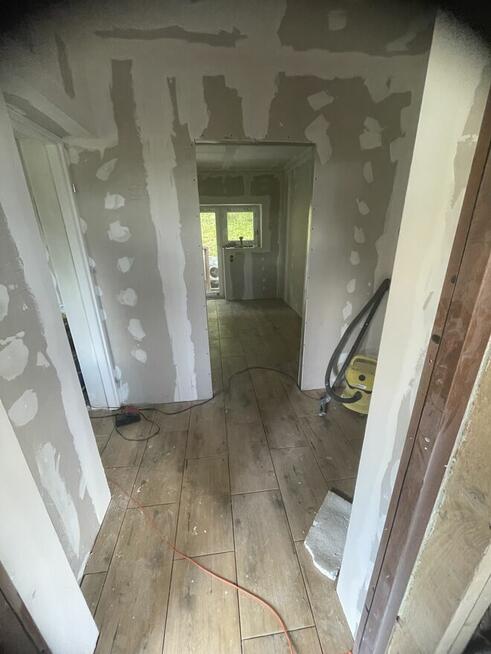 Prace remontowo budowlane