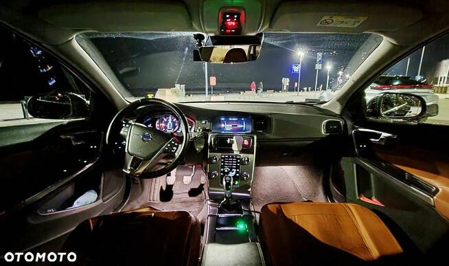 Volvo V60 D2 Momentum