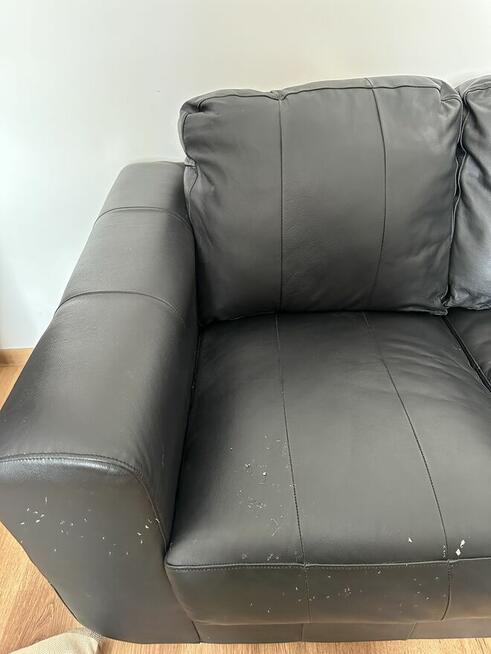 Sofa 2 osobowa z ekoskory.