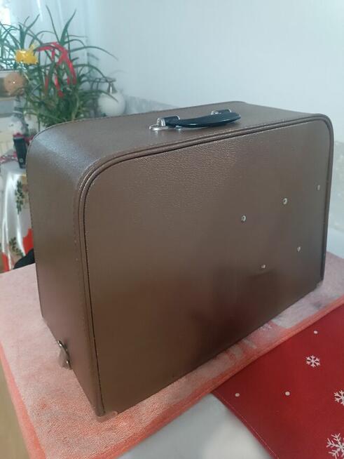 Sprzedam sprawną maszynę do szycia PREDOM ŁUCZNIK TUR 2