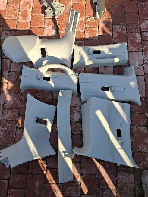 Sprzedam części Chrysler Aspen 5.7