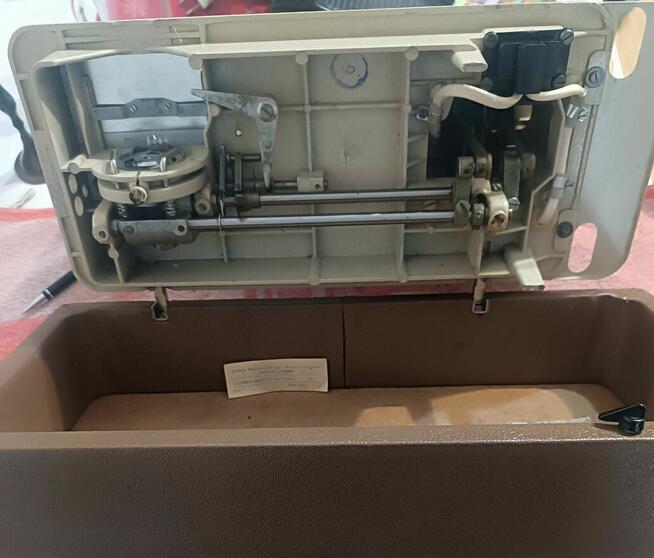 Sprzedam sprawną maszynę do szycia PREDOM ŁUCZNIK TUR 2