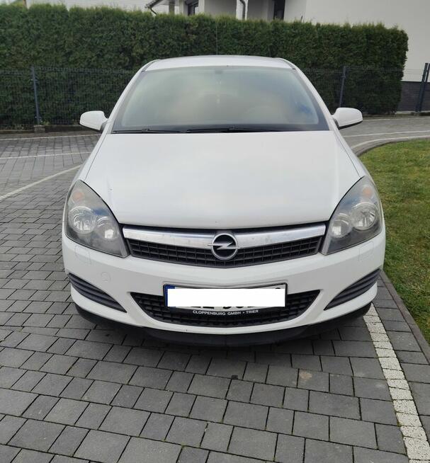 Opel Astra GTC 90KM benzyna 2009 r.