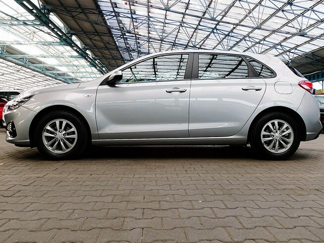 Hyundai i30 1,5 16V Led+TEMPOMAT GWARANCJA 1WŁ Kraj Bezwypadkowy Serwisowany F23%