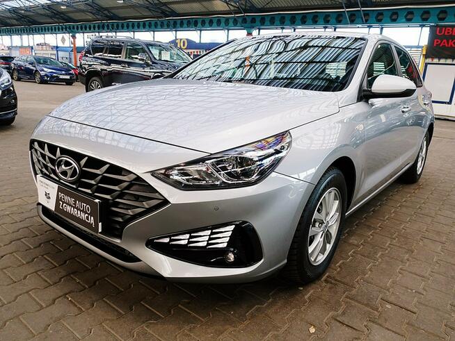 Hyundai i30 1,5 16V Led+TEMPOMAT GWARANCJA 1WŁ Kraj Bezwypadkowy Serwisowany F23%