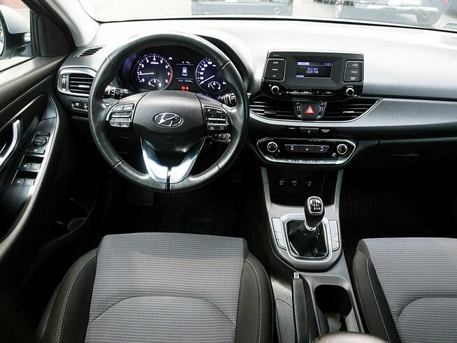 Hyundai i30 1,5 16V Led+TEMPOMAT GWARANCJA 1WŁ Kraj Bezwypadkowy Serwisowany F23%