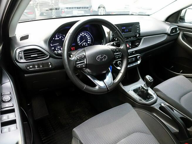 Hyundai i30 1,5 16V Led+TEMPOMAT GWARANCJA 1WŁ Kraj Bezwypadkowy Serwisowany F23%