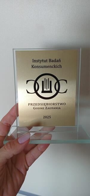 Pomoc w sprzedaży, wynajmie lub kupnie, najmie nieruchomości.