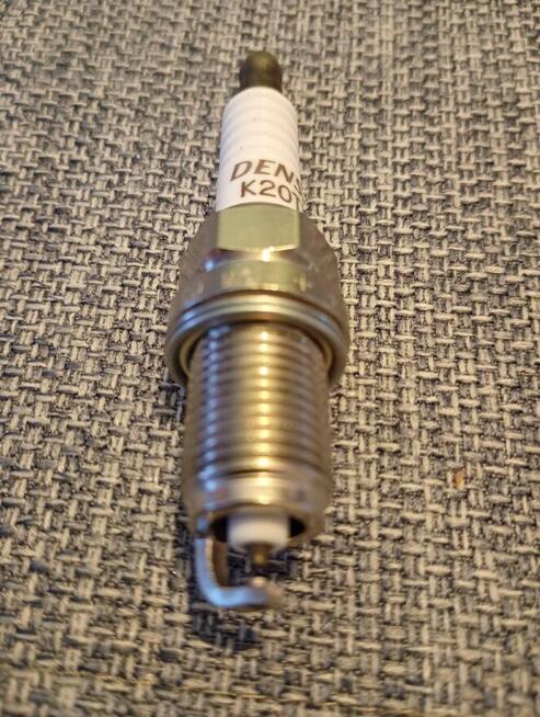 Sprzedam świece zapłonowe Denso K20tt