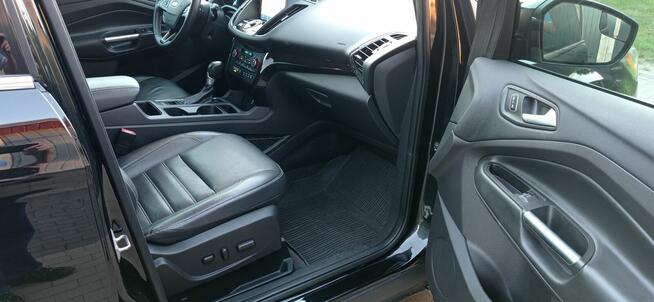 FORD ESCAPE 2.0 EcoBoost 4x4 242 KM Titanium