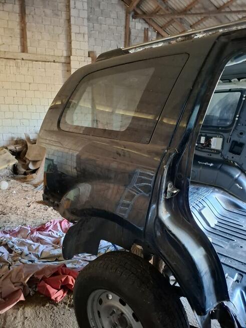 Sprzedam części Chrysler Aspen 5.7