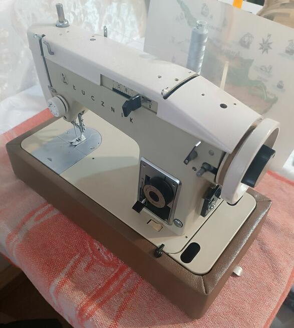Sprzedam sprawną maszynę do szycia PREDOM ŁUCZNIK TUR 2