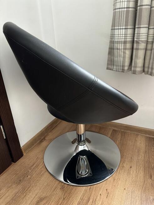 Fotel obrotowy z eko skory