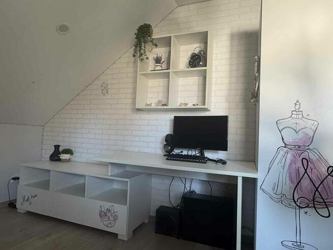 Meble do pokoju dziewczynki