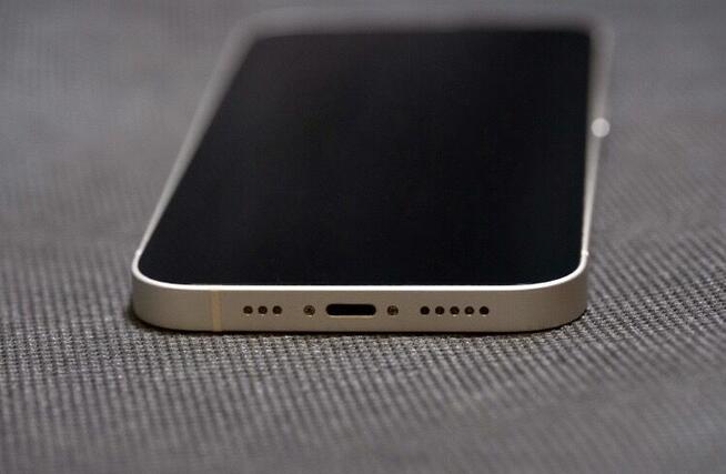 iPhone 13| Starlight| model A2633 | Super Stan | 128GB| +gra