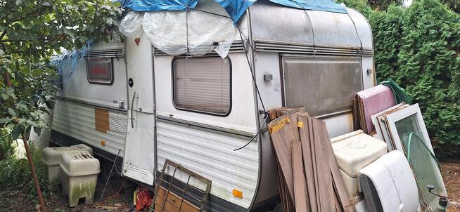 Syndyk sprzeda przyczepę kempingową HOBBY WOHNWAGENWERK 520.