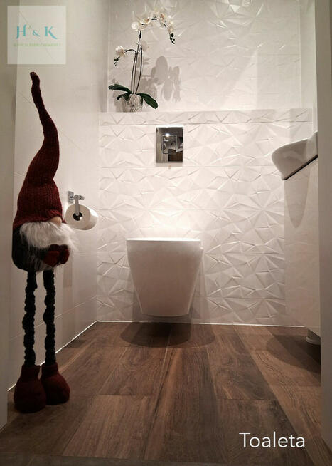 OFERTA PREMIUM! Trzy pokoje, dwa ogrody, garaże, komórka lok