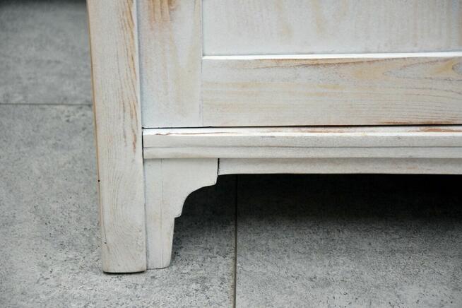 komoda z drewna sosnowego - jak nowa