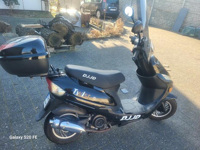 Sprzedam skuter marki DJJD TWIST