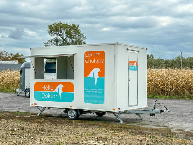 Przyczepa gastronomiczna zarejestrowana 4 m footruck