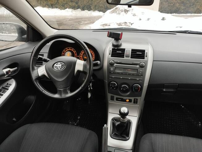 Toyota Corolla 1.6 benzyna