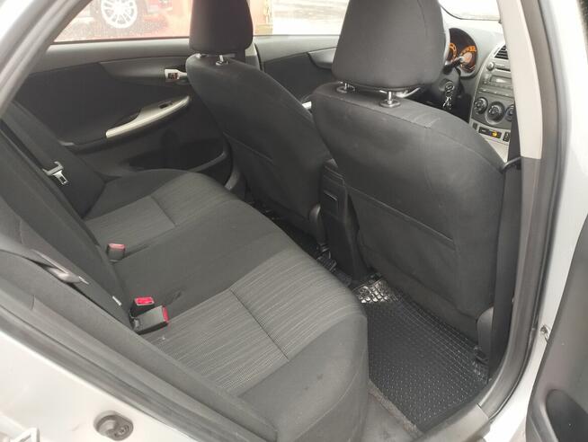 Toyota Corolla 1.6 benzyna