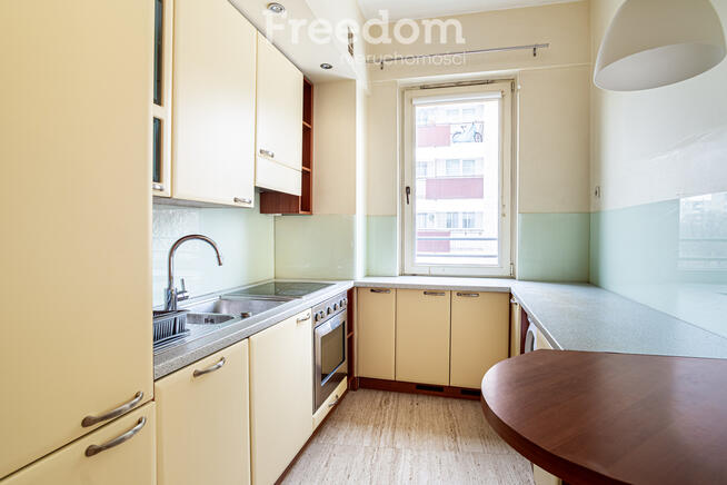 2pokojowy apartament, balkon, garaż