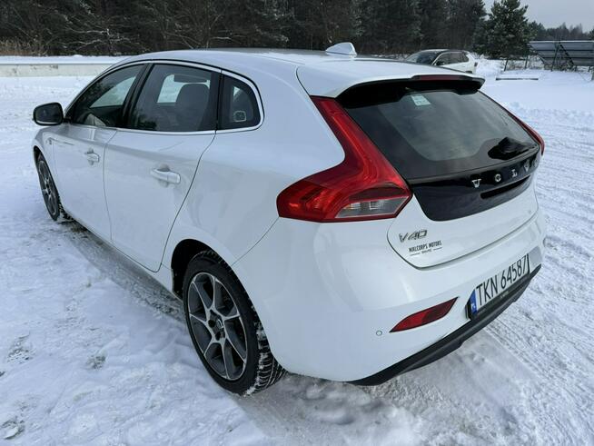 Volvo V40 1.6D Ocean Race Virtual Skóra PDC Alu Biała Perła Carpass