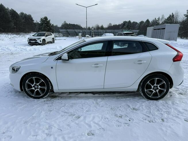 Volvo V40 1.6D Ocean Race Virtual Skóra PDC Alu Biała Perła Carpass