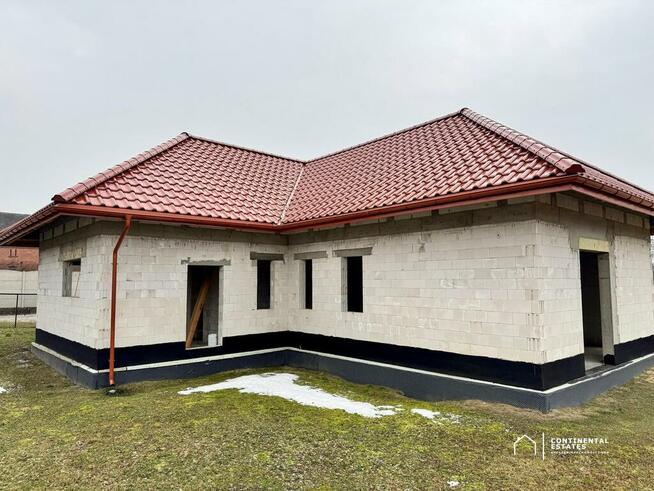 DOM WOLNOSTOJĄCY | STAN SUROWY OTWARTY | BIERUTÓW