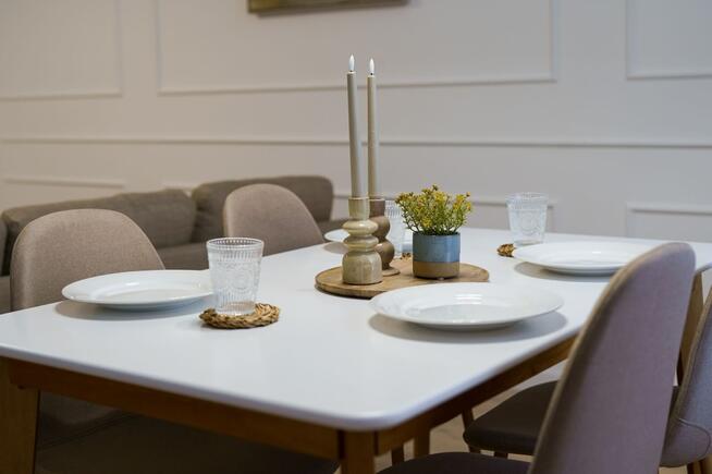 3 pok. po gen. remoncie, pokój kąpielowy, pralnia