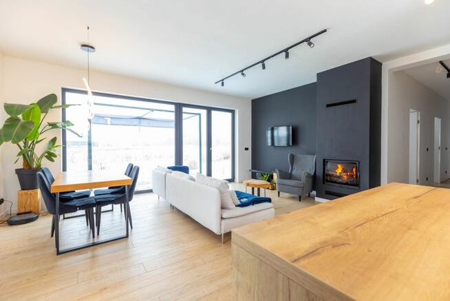 Dom Długie gm. Wólka,