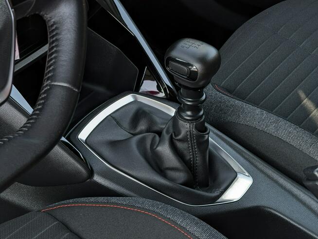 PEUGEOT 2008 PureTech 130 Allure